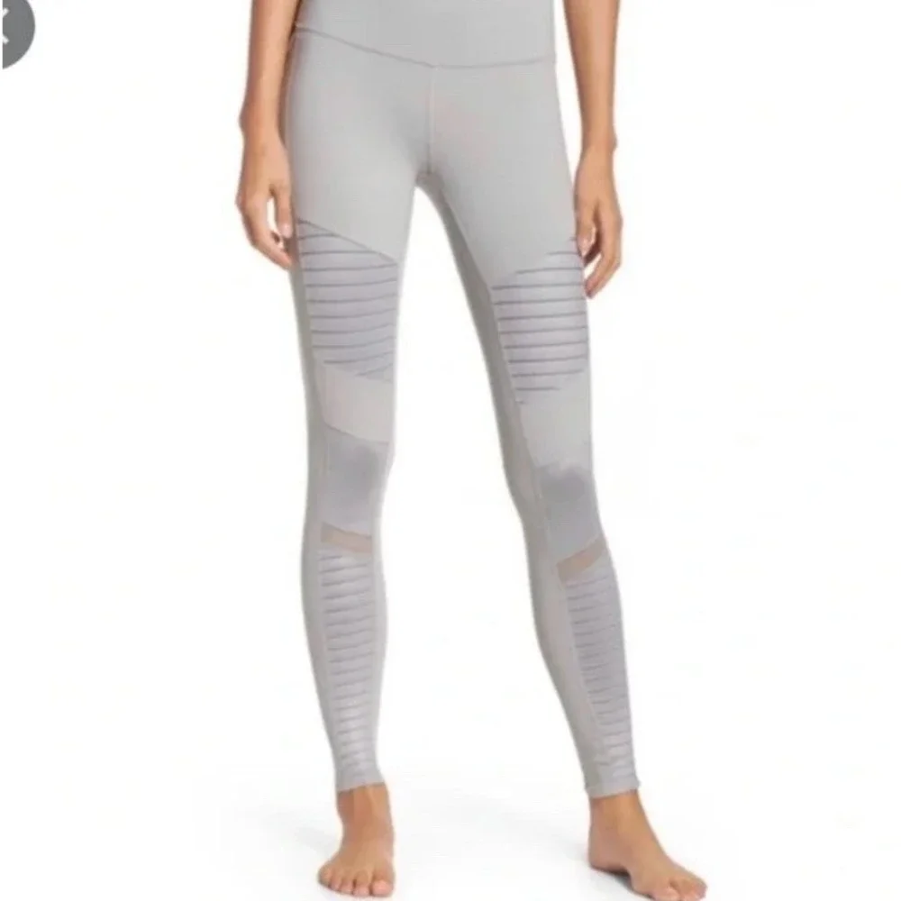 Alo‎ Yoga Light Gray Moto Leggings Size S
